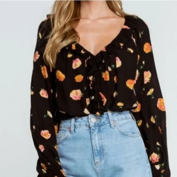 NWT Free People Poppy Balloon Sleeve Ruffle Floral V-Neck Lace Detail Bo… - Picture 8 of 14